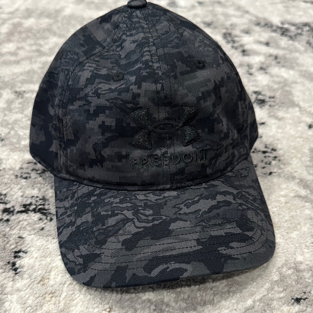 Under Armour Black Camo Cap